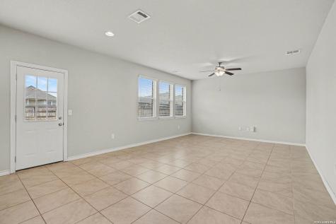 8807 White Crown San Antonio TX 78254