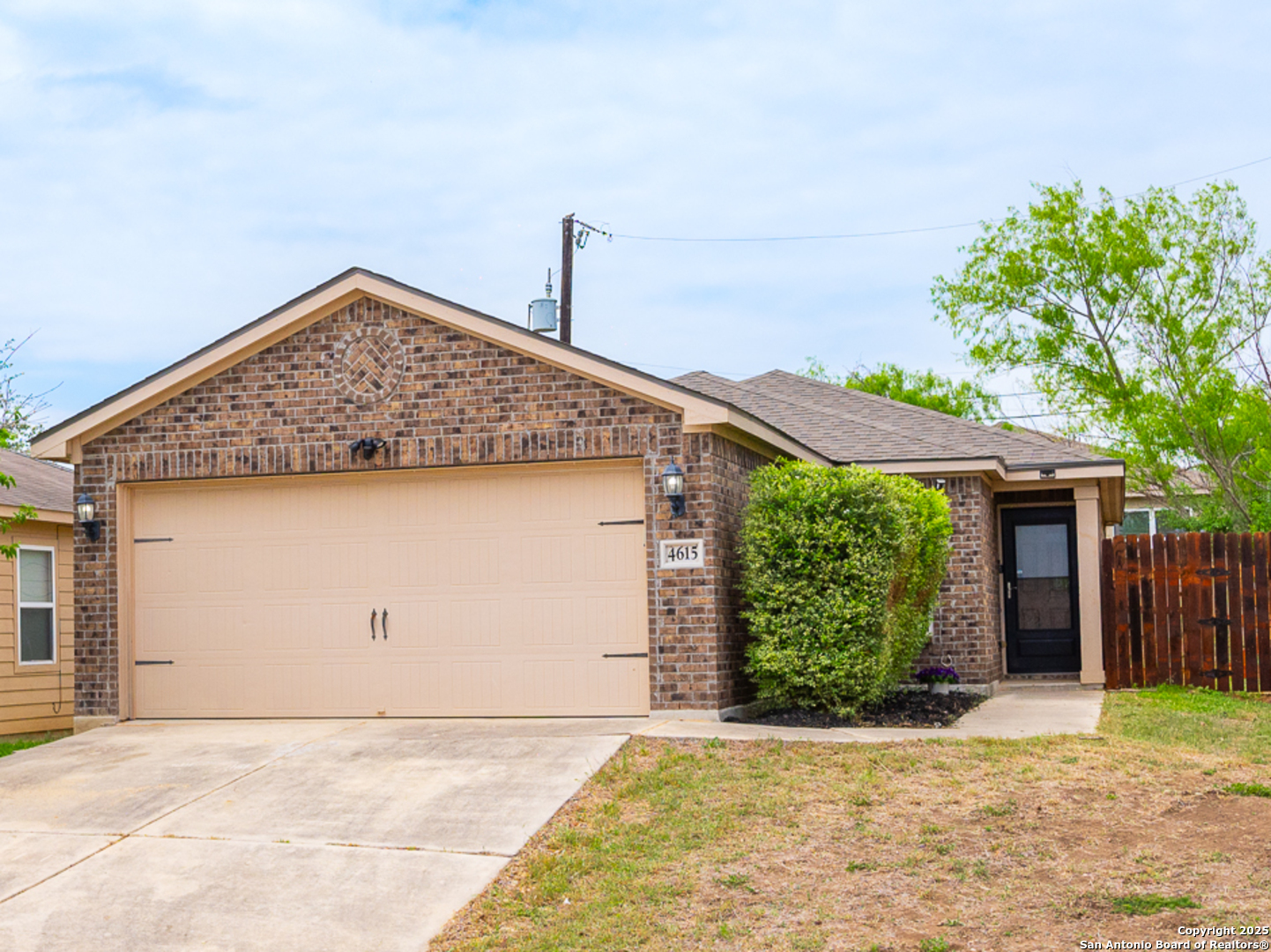 4615 Le Villas San Antonio TX 78222