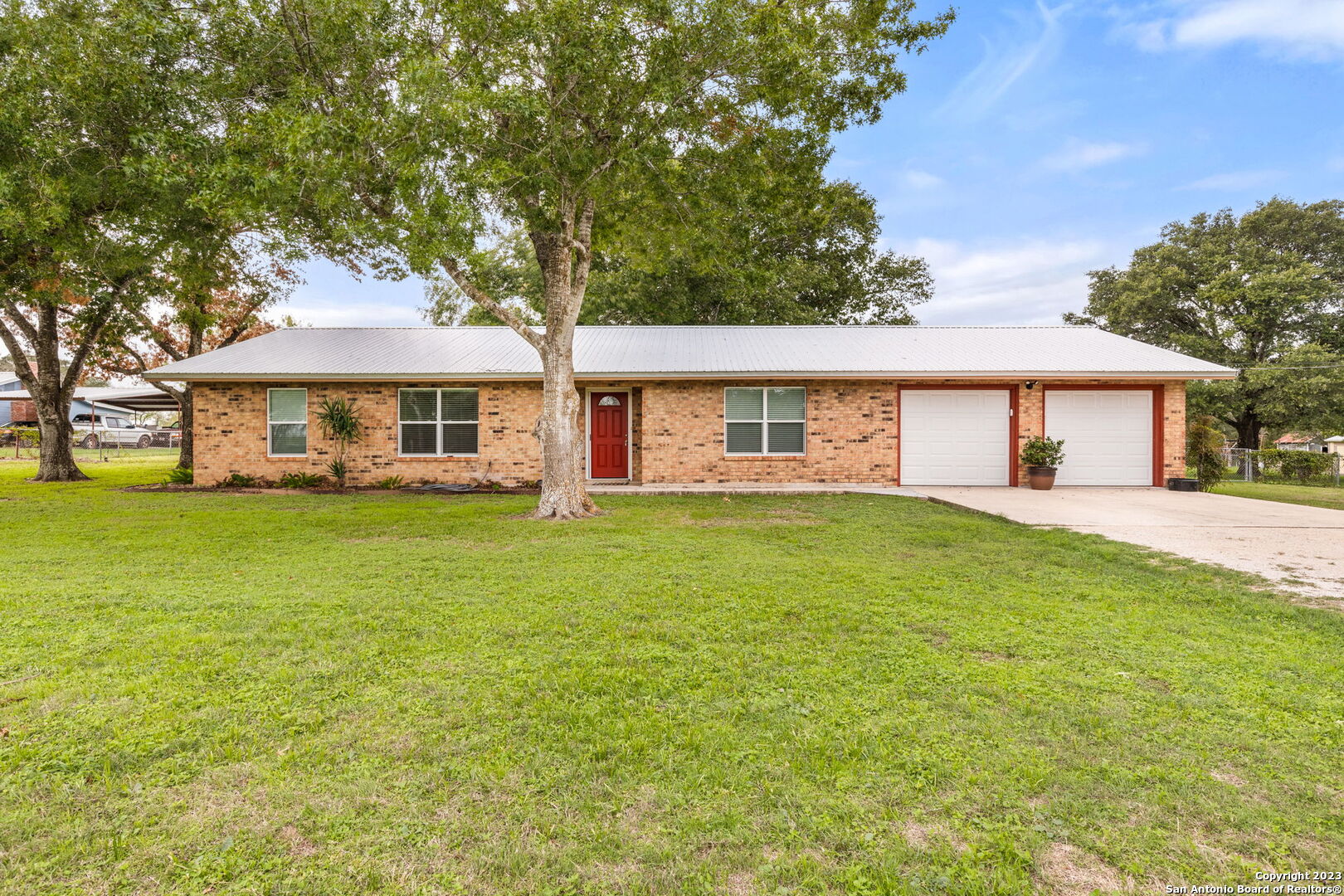 710 Ilka Road Seguin TX 78155