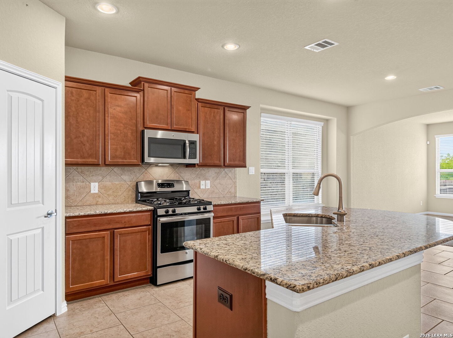 5818 Akin Place San Antonio TX 78261