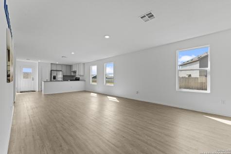 1732 Knoll Ridge New Braunfels TX 78130