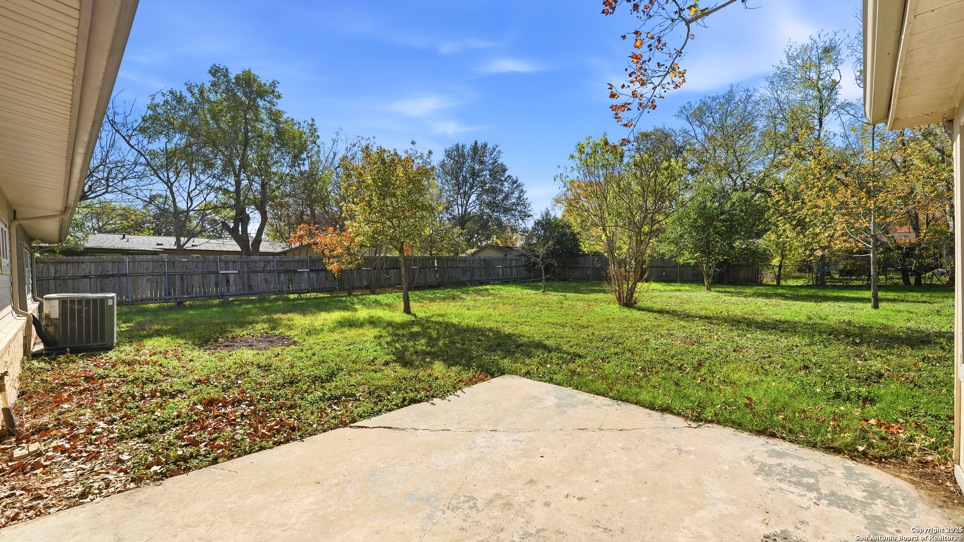 1032 S Mesquite Avenue New Braunfels TX 78130