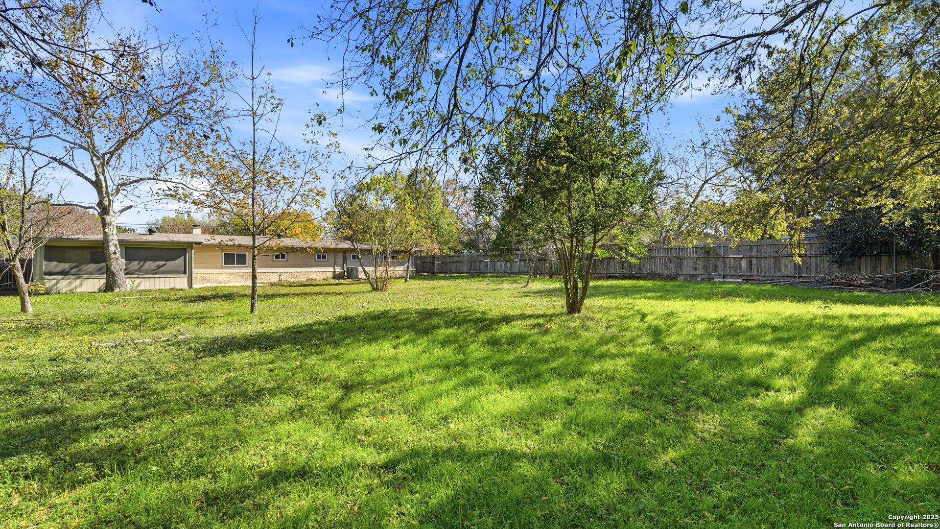 1032 S Mesquite Avenue New Braunfels TX 78130