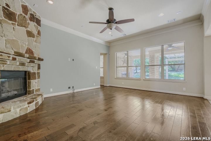 8706 Woodland Bend San Antonio TX 78255