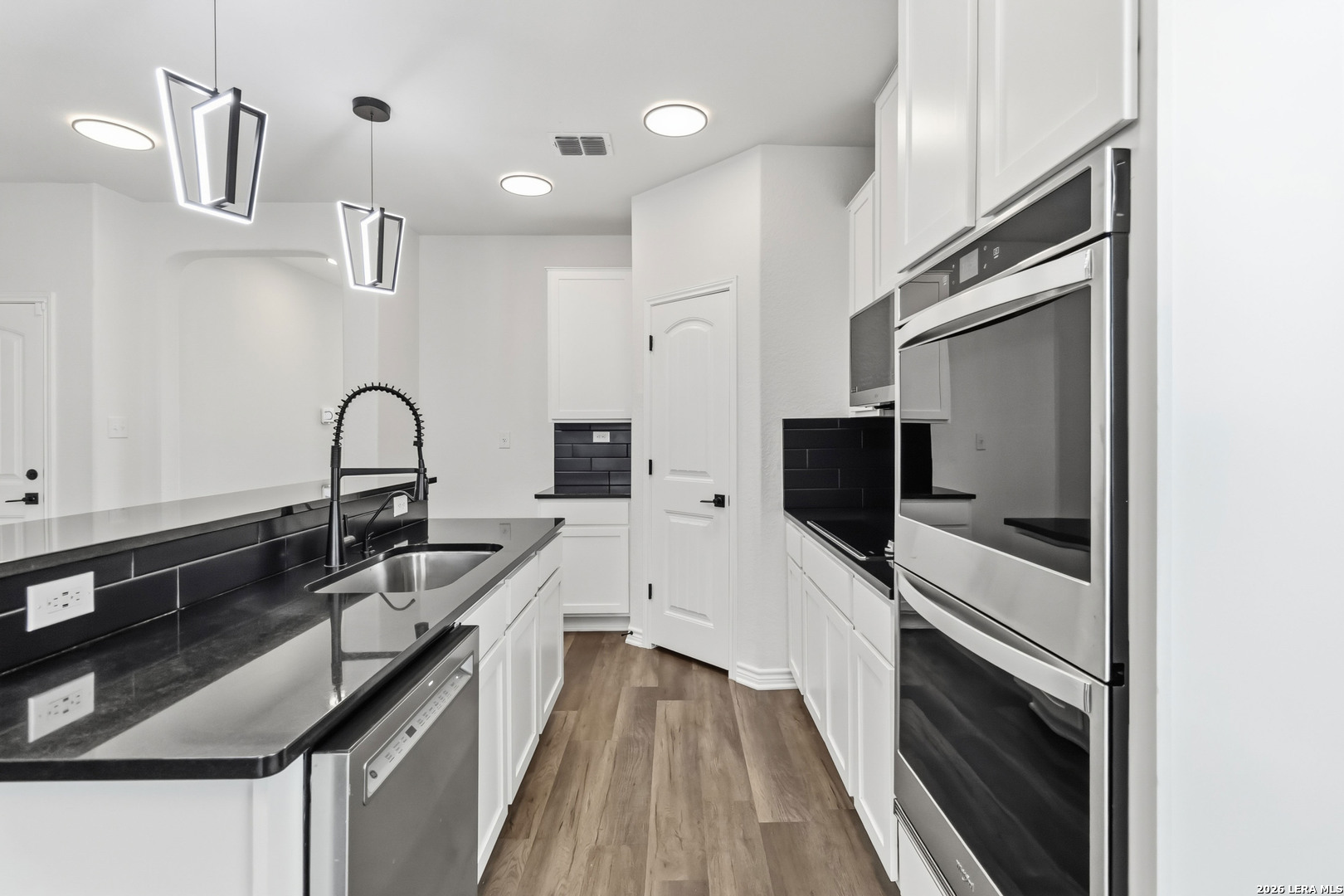 4530 Whispering Oak New Braunfels TX 78130