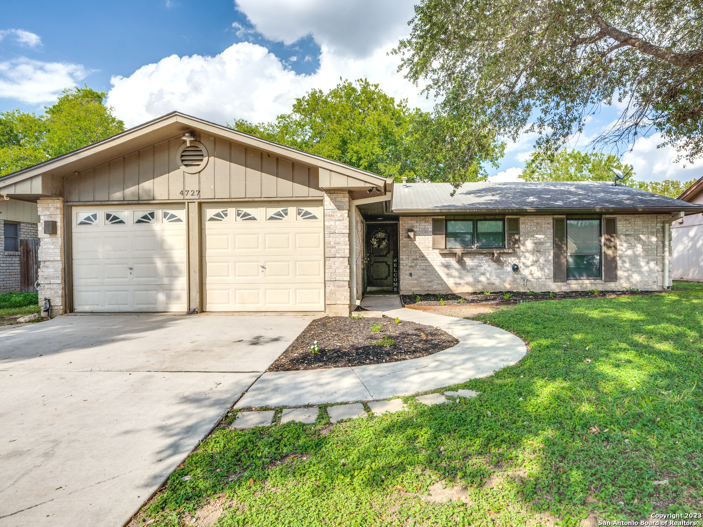 4727 Casa Bello Street San Antonio TX 78233