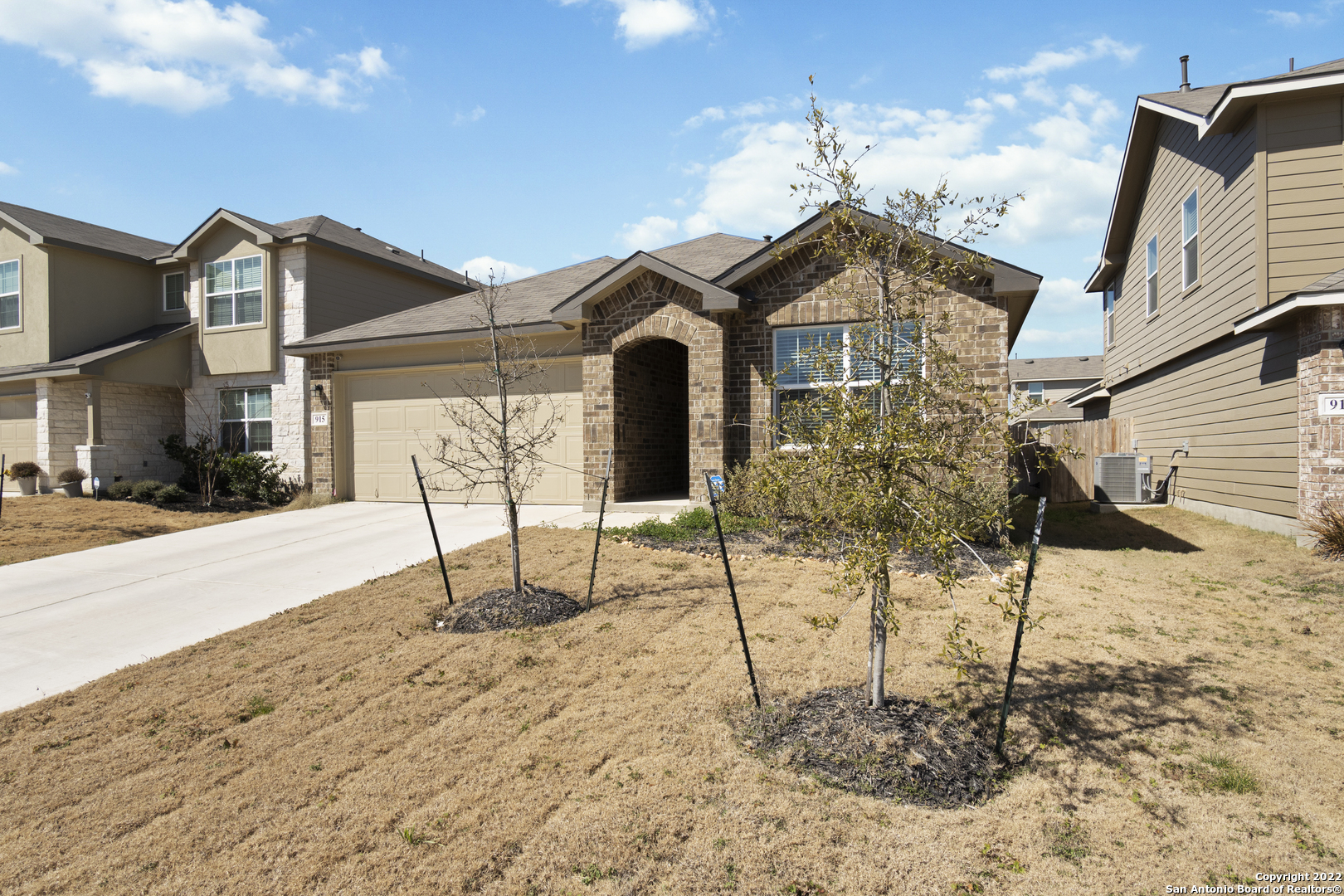 915 House Sparrow San Antonio TX 78253