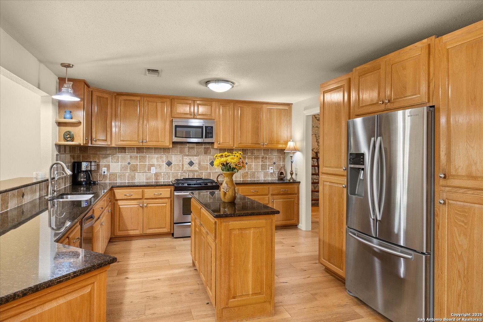 127 Camp Alzafar Boerne TX 78006