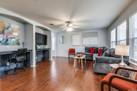 1306 Bobcat Pass San Antonio TX 78251