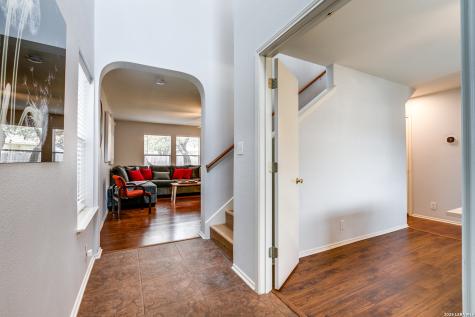 1306 Bobcat Pass San Antonio TX 78251