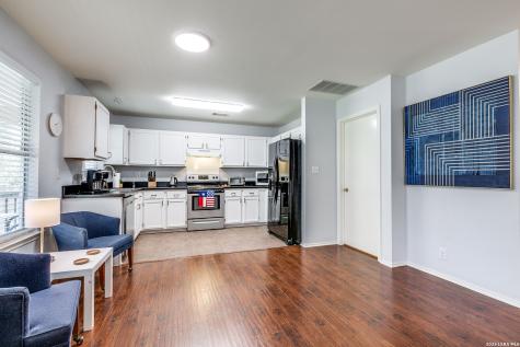 1306 Bobcat Pass San Antonio TX 78251