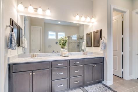 71 Mariposa Parkway W Boerne TX 78006