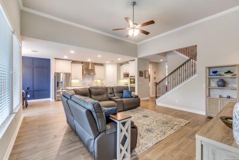 71 Mariposa Parkway W Boerne TX 78006