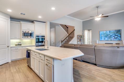 71 Mariposa Parkway W Boerne TX 78006