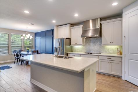 71 Mariposa Parkway W Boerne TX 78006