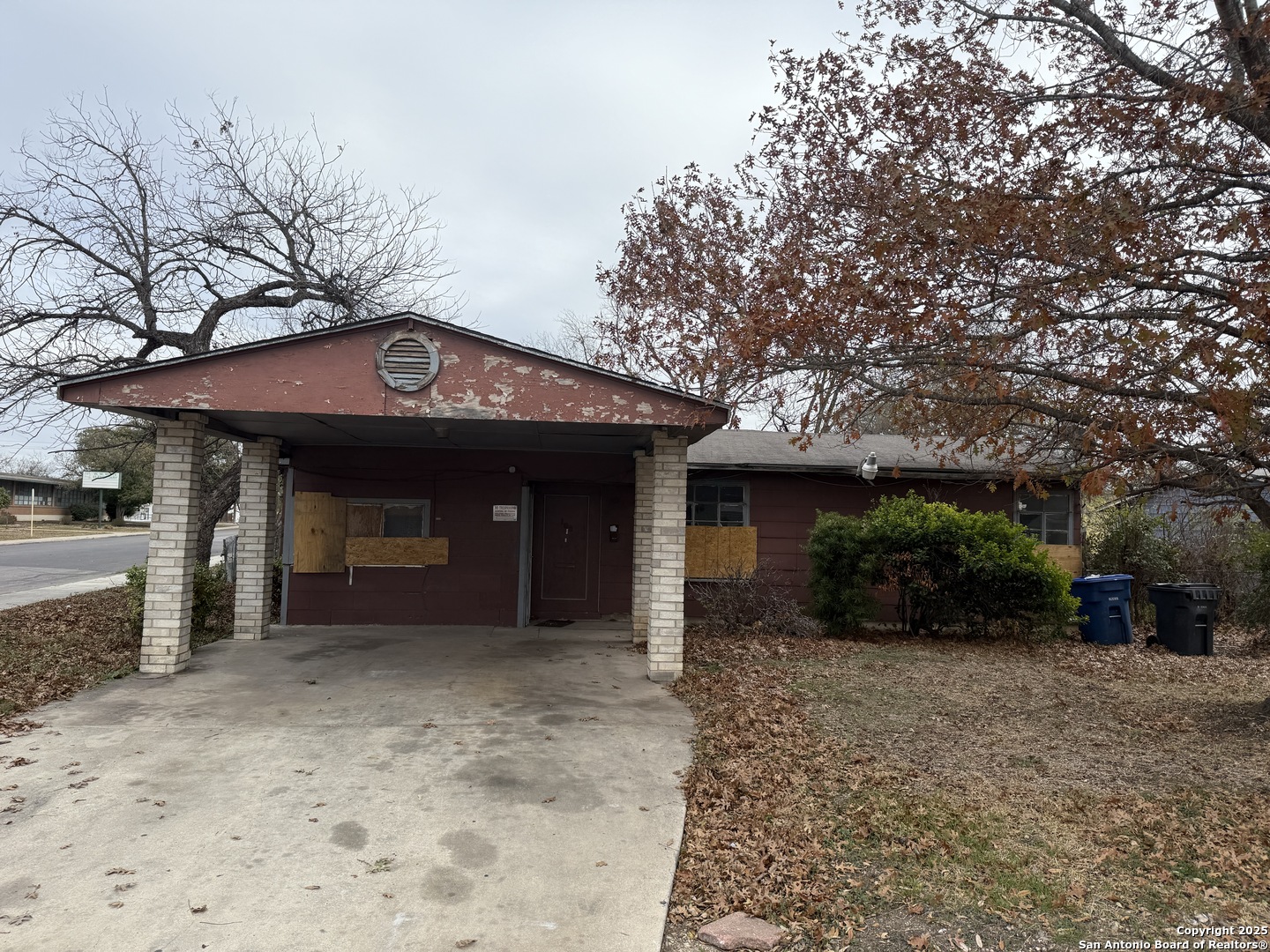 102 Stolnet Street San Antonio TX 78220