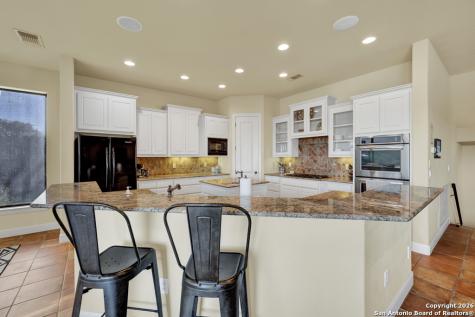 1745 W Lakeside Canyon Lake TX 78133