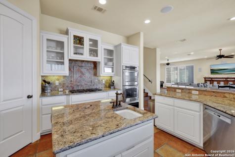 1745 W Lakeside Canyon Lake TX 78133