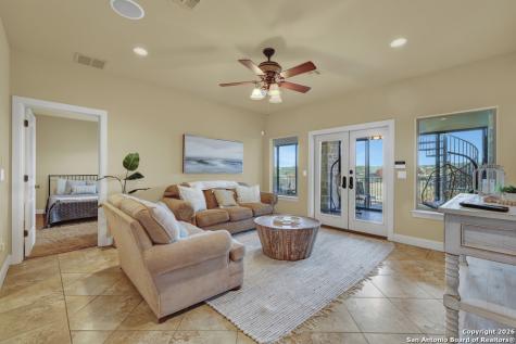 1745 W Lakeside Canyon Lake TX 78133
