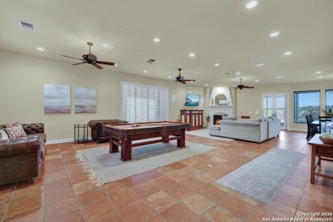 1745 W Lakeside Canyon Lake TX 78133