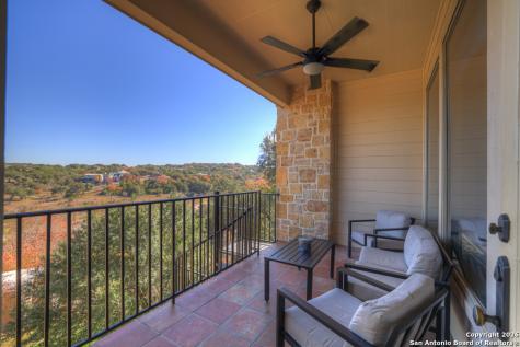 1745 W Lakeside Canyon Lake TX 78133