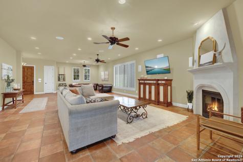1745 W Lakeside Canyon Lake TX 78133