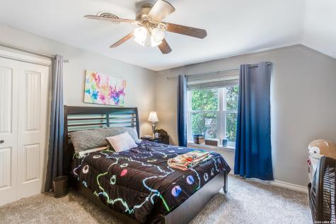 1315 Mount Vieja San Antonio TX 78213