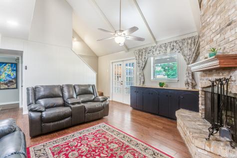 1315 Mount Vieja San Antonio TX 78213
