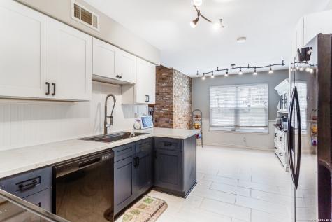 1315 Mount Vieja San Antonio TX 78213