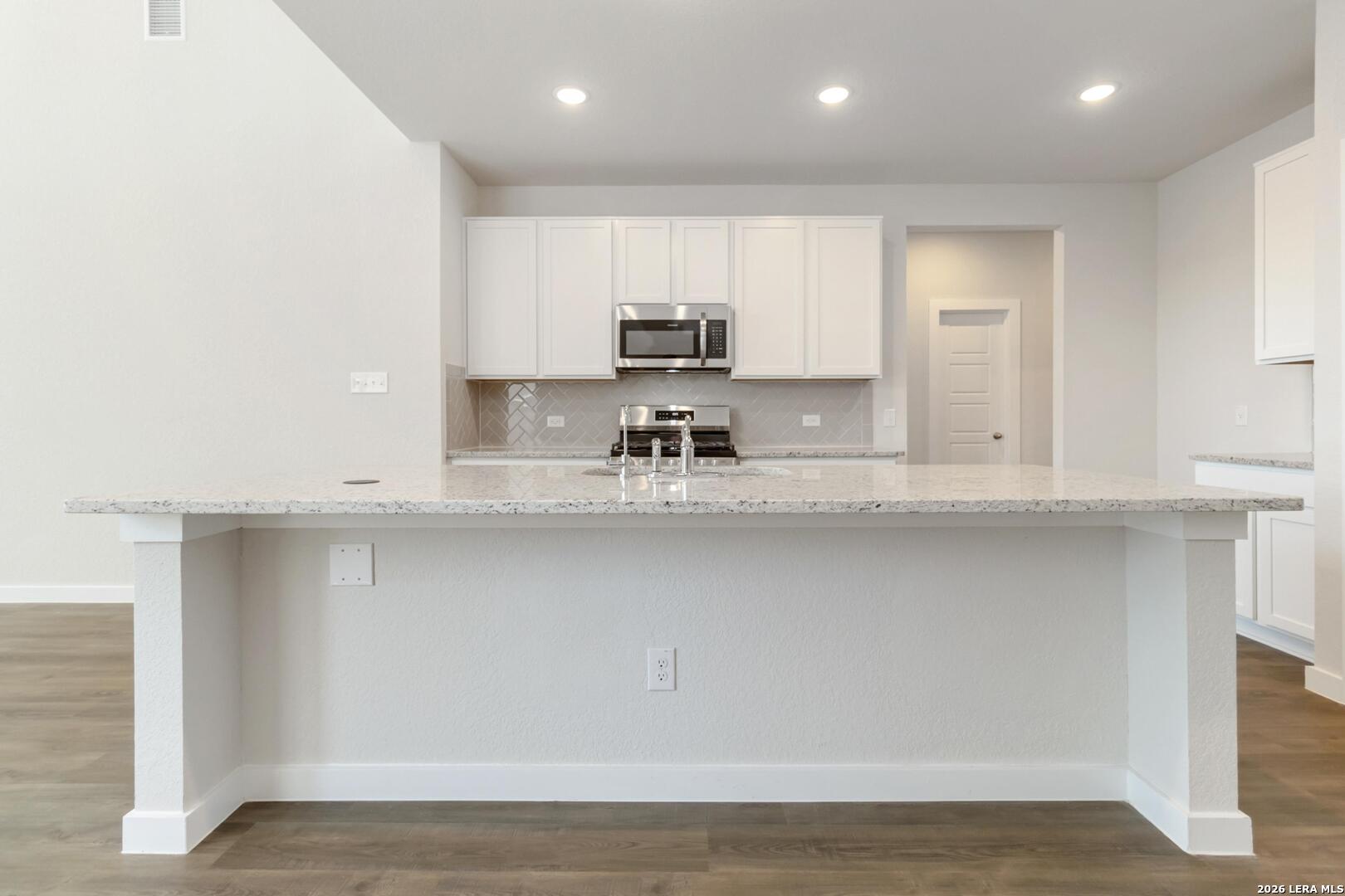 6122 Quiet Oak Place San Antonio TX 78219