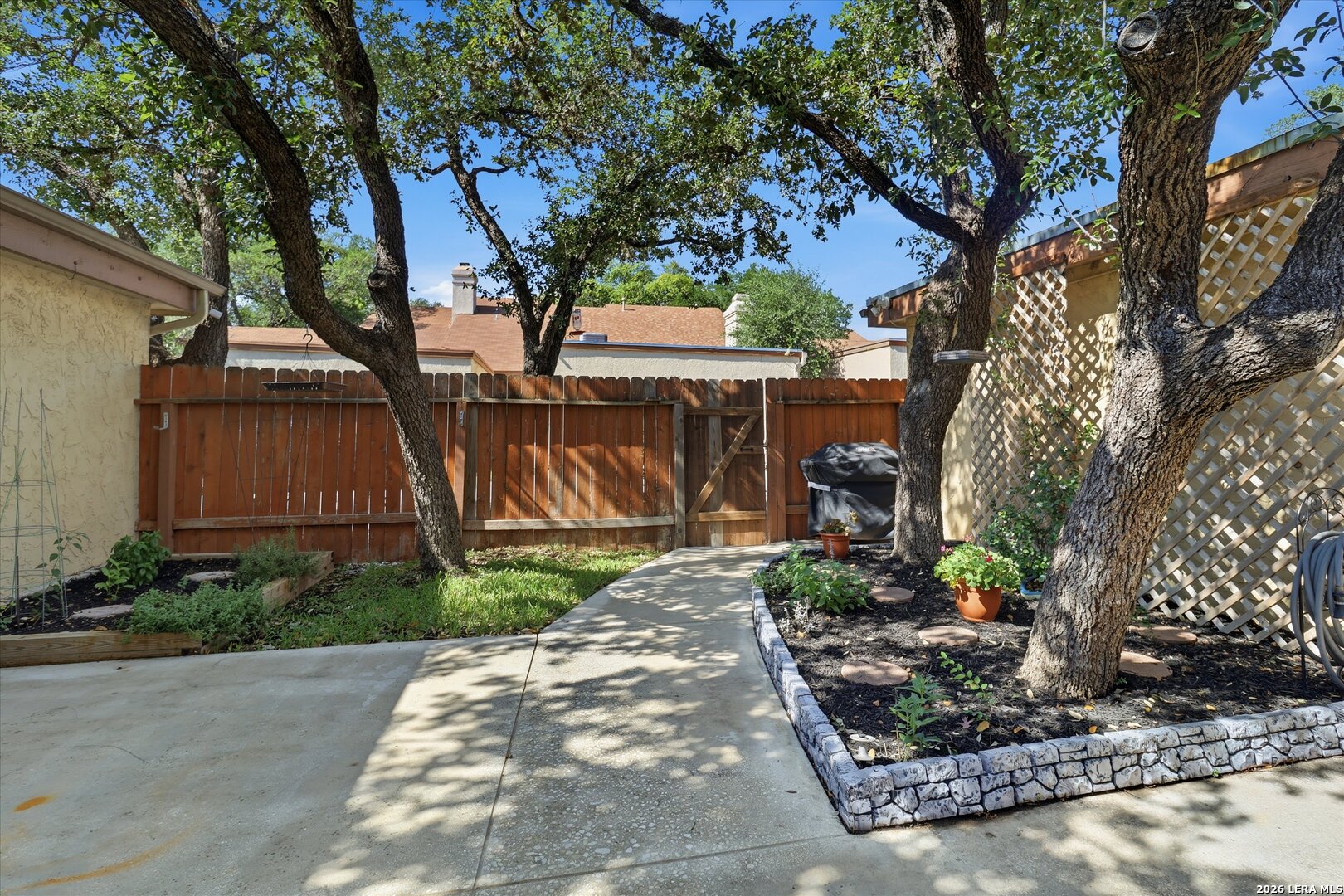 16202 Avenida Del Luna San Antonio TX 78232