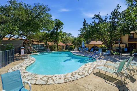 16202 Avenida Del Luna San Antonio TX 78232