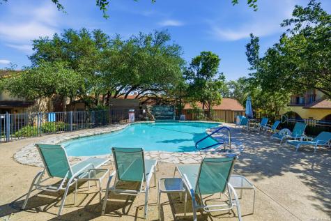 16202 Avenida Del Luna San Antonio TX 78232