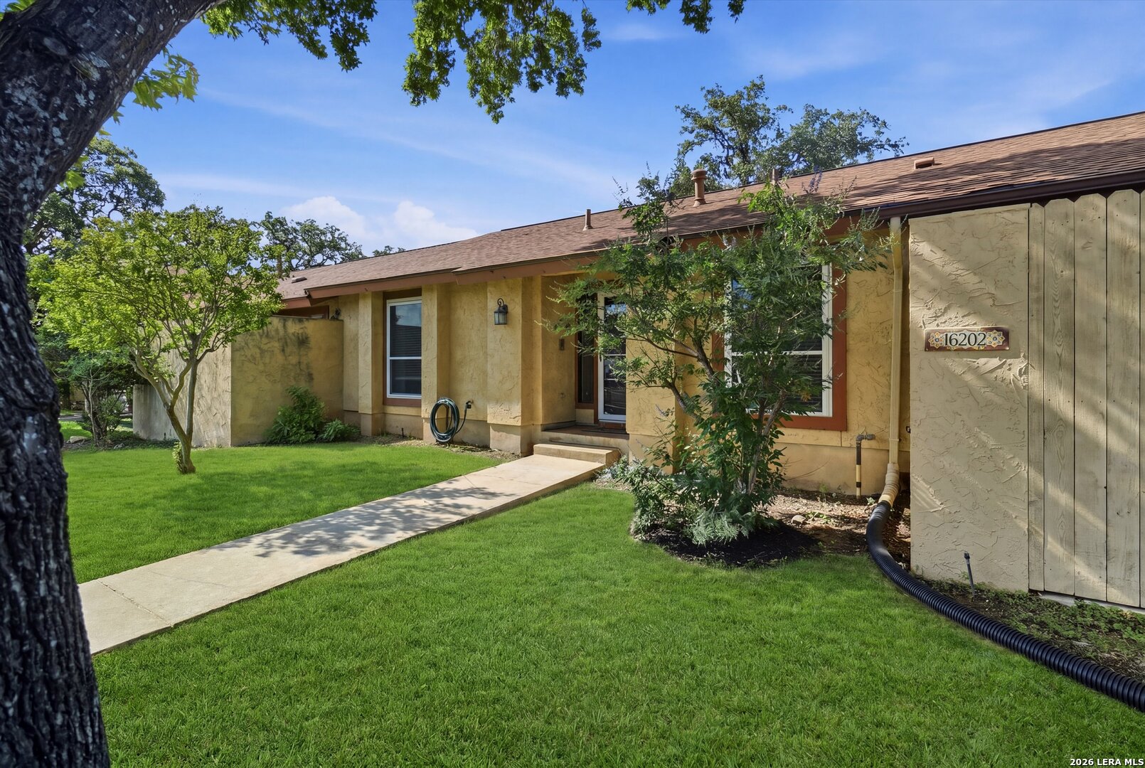16202 Avenida Del Luna San Antonio TX 78232
