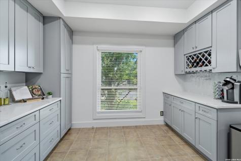 16202 Avenida Del Luna San Antonio TX 78232