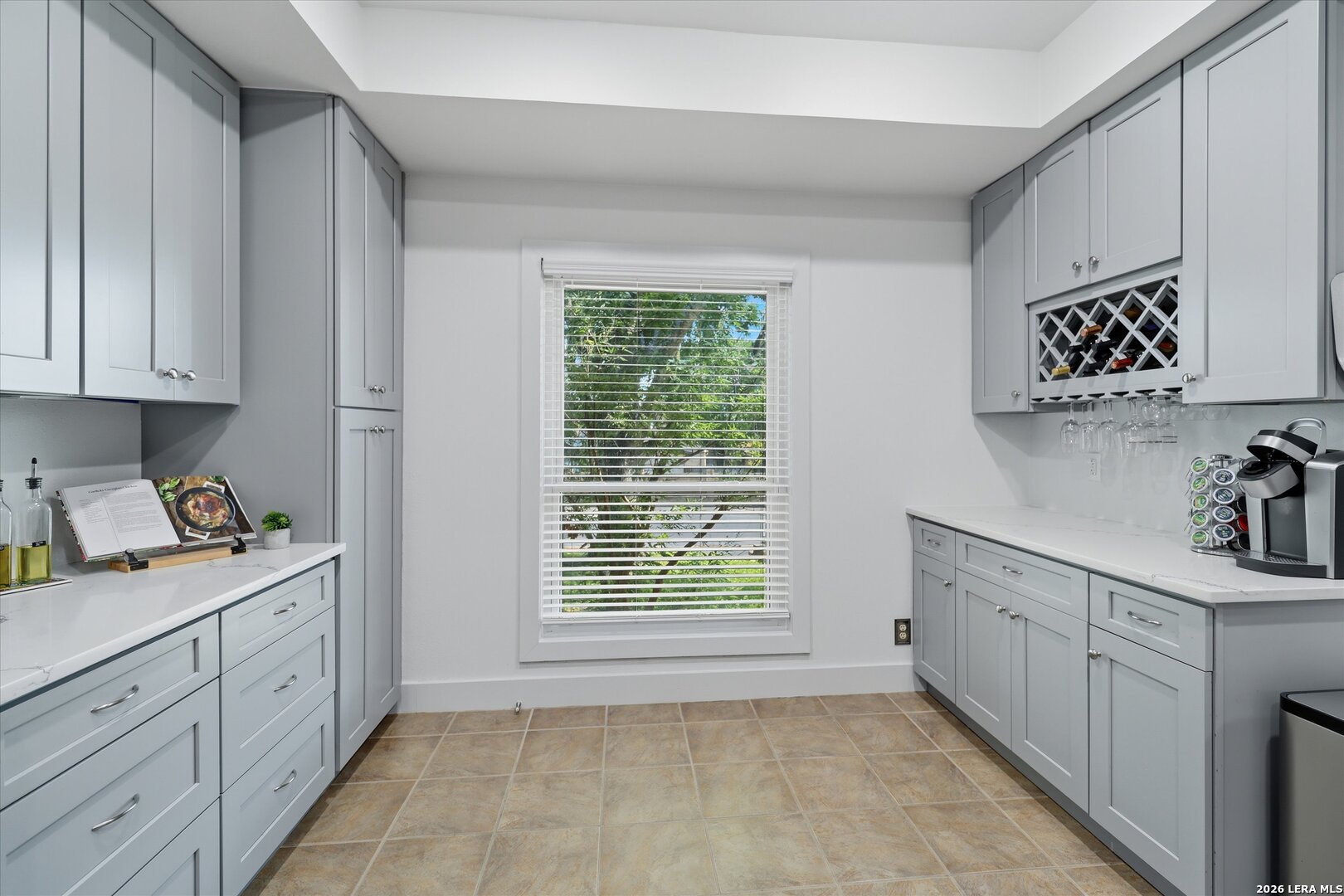 16202 Avenida Del Luna San Antonio TX 78232