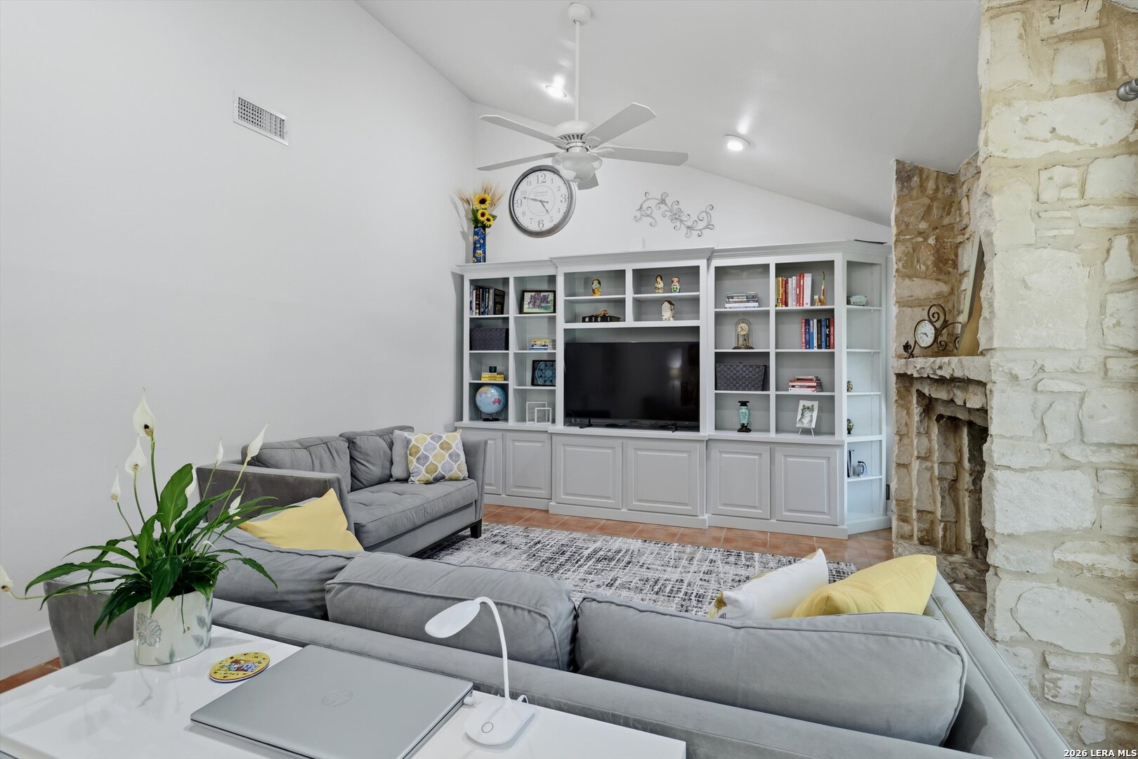 16202 Avenida Del Luna San Antonio TX 78232