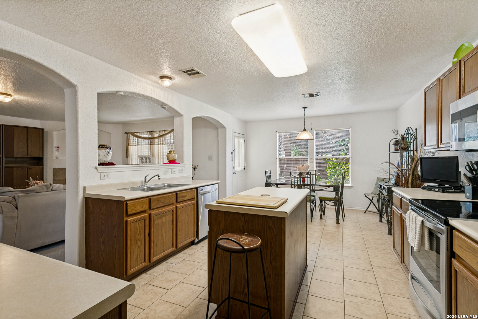 3715 Bolden Fields Converse TX 78109