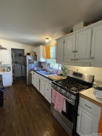 538 County Road 4510 Hondo TX 78861