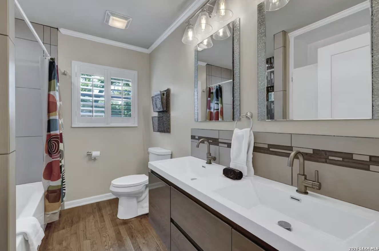 112 W Mulberry Street Fredericksburg TX 78624