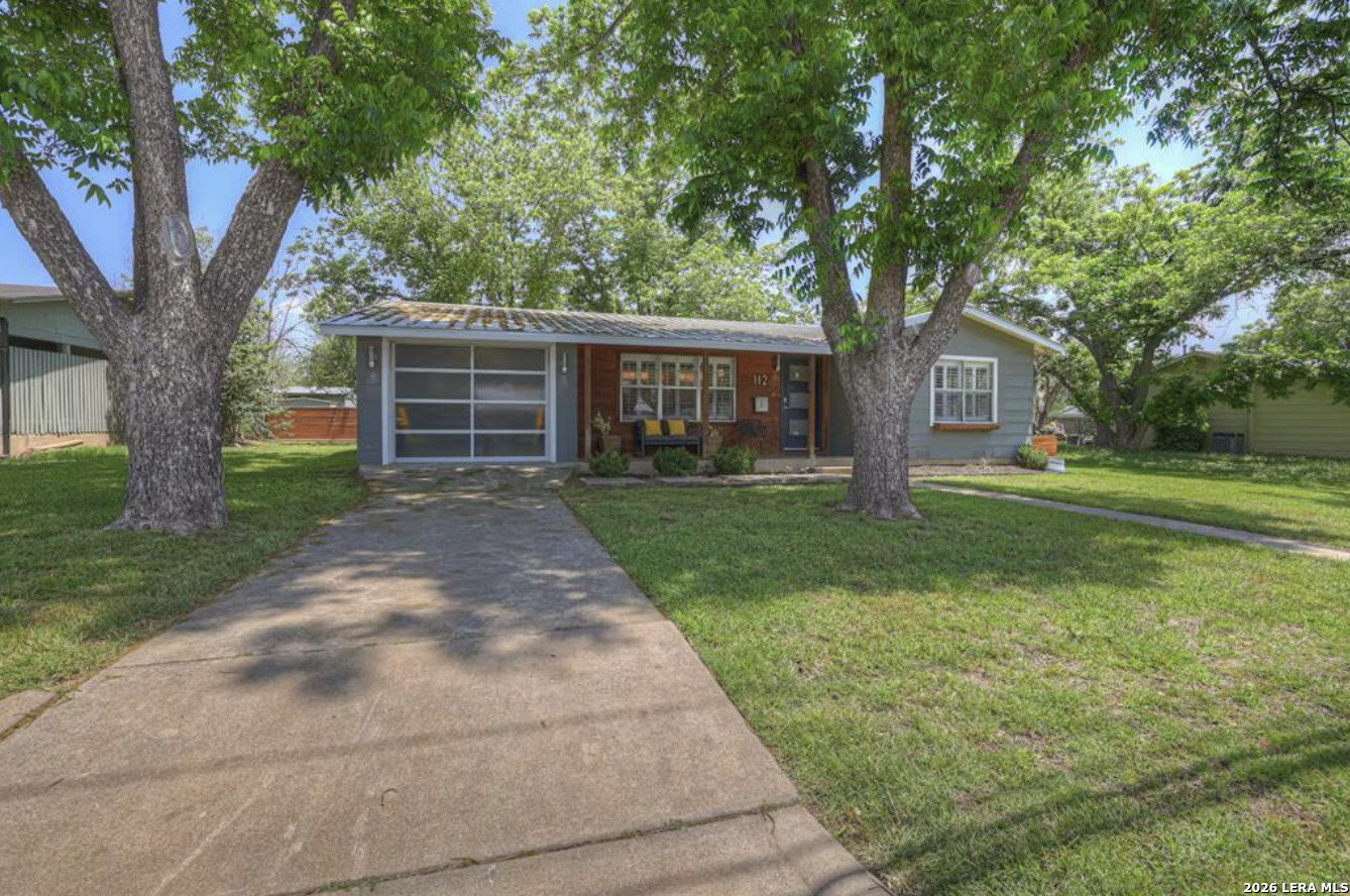 112 W Mulberry Street Fredericksburg TX 78624