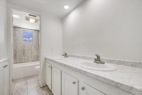 108 Lachite #C-290 Horseshoe Bay TX 78657
