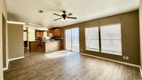 1545 County Road 665 Devine TX 78016