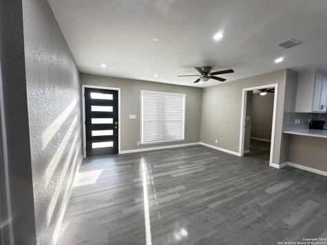 8426 Glen Court San Antonio TX 78239