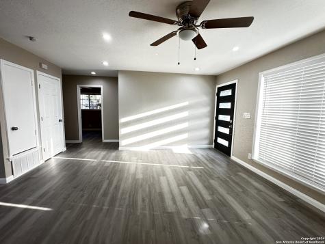 8426 Glen Court San Antonio TX 78239