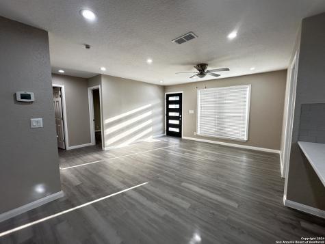 8426 Glen Court San Antonio TX 78239