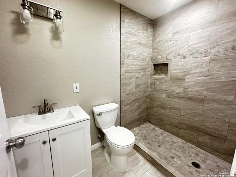 8426 Glen Court San Antonio TX 78239