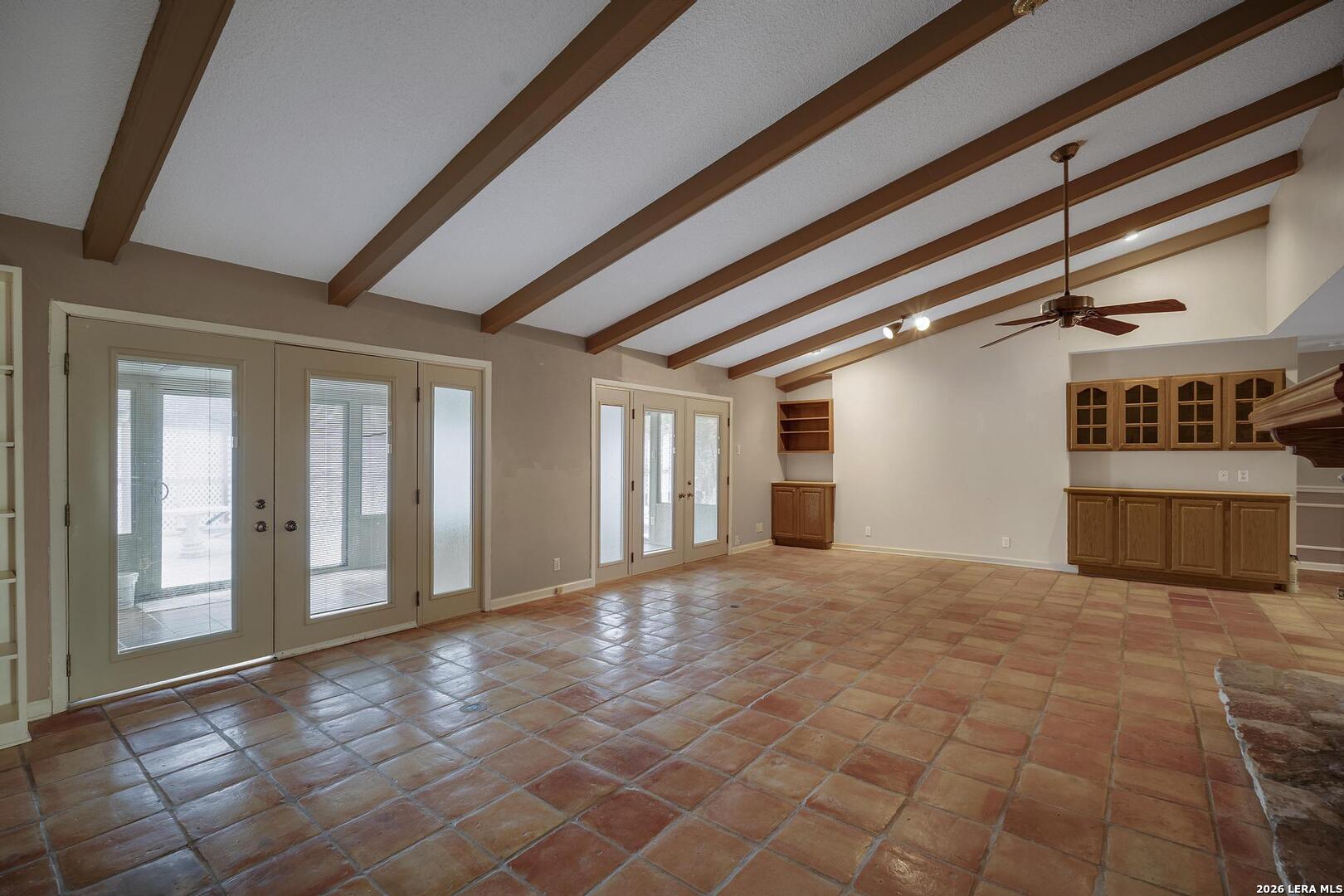 602 Moorside Windcrest TX 78239