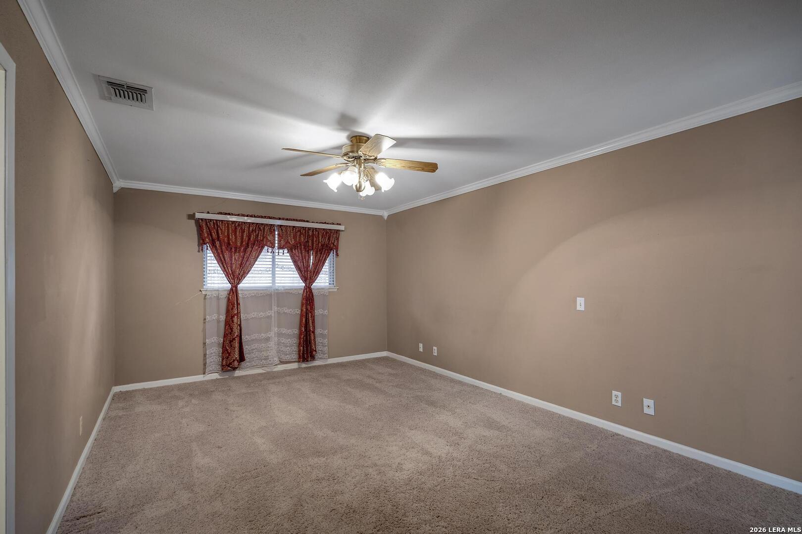 602 Moorside Windcrest TX 78239