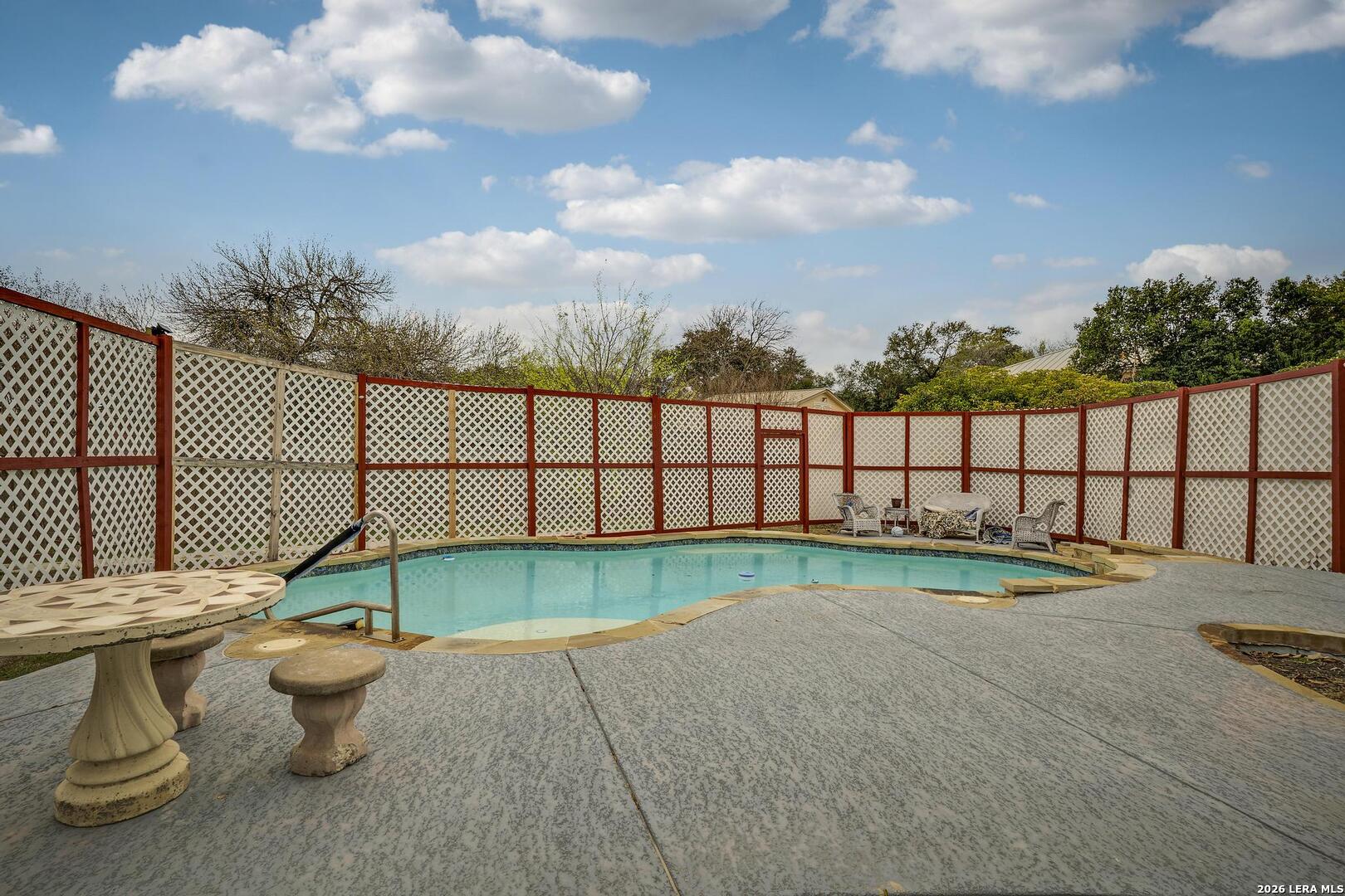 602 Moorside Windcrest TX 78239